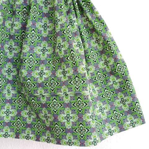 Saya Percal Floral Verde para traje baturra, valenciana, regional... para bebés, niñas y adultas