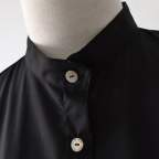 Blusa tradicional negra cuello